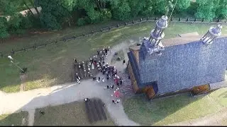 Ślub w Skansenie w Sierpcu - ujęcia z drona