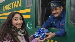 &ldquo;A Little Girl Giving a Gift to a Train Driver in Pakistan 🇵🇰🎁&rdquo;