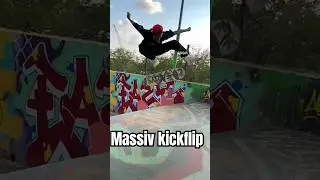 🤯 #reels #skateboarding #status #skate #trending #skateboard #viral  #youtubeshorts