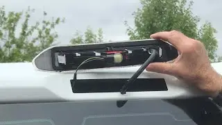 Freelander 2 Замена лампы верхнего центрального стоп-сигнала и/или резинового уплотнителя Land Ro...