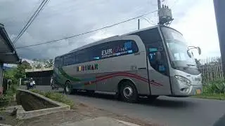 HUNTING MOBIL DIJALAN 1