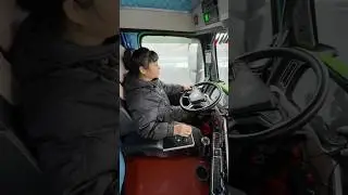 Beautiful female driver #automobie #femaledriver #truck #truckdriver #driver #girltrucker #funny
