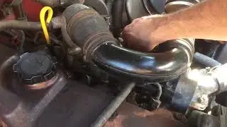 Toyota L2 Hilux engine noise   SD 480p