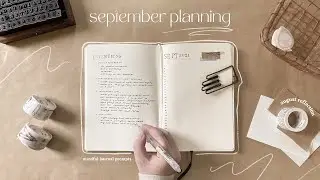 September monthly planning & goal setting + August review // Journal with me