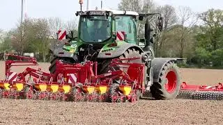 Fendt512 mit Grimme Matrix 1200 plus Prismenwalze.