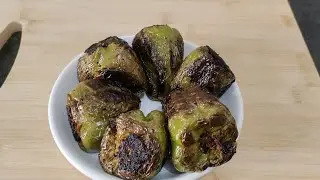 भरली शिमला मिरची एका स्पेशल ट्रिक वापरून अगदी कमी तेलात