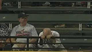 Fan comes up short with a home run ball