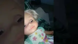 haciendo le una cama a cleuy de cocinita