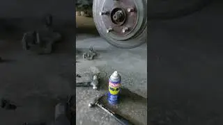 TRUCO  PARA SACAR DISCOS DE FRENOS ENMOJECIDOS ATASCADOS