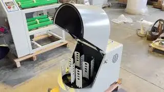 Vertical planetary ball mill for ultra-fine grinding and mixing