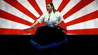 Forma con Katana Cinturones Negros Damas Torneo Orange County   Competencia Artes Marciales