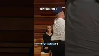 Soudce Alexandr hroty v soudn&iacute; s&iacute;ni