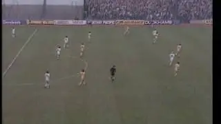 Kevin Keegan gets hit by missile, Leeds v Newcastle, 30th October 1982