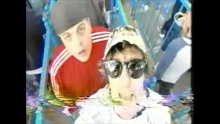 QU&Eacute;DESASTRE - ALONG & Ervin River (Video Oficial)