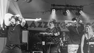 Joey Calfa and Shwizz himself Guitar Battle at Mazzstock Music festival