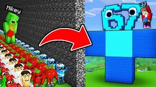 JJ Pranked Mikey in Super Mob Battle in Minecraft! (Maizen)