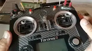 Taranis QX7S roz&scaron;&iacute;řen&iacute; počtu ovl&aacute;dac&iacute;ch prvků P400, P401 a pov&iacute;d&aacute;n&iacute; kolem.