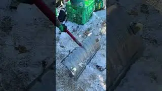 Smart shovel tool for scraping and pushing snow clearing #shorts