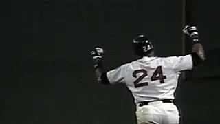 MIN@BOS: Evans blasts his 300th career home run