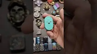 A must-have small toy for entertainment when bored. #fidgetspinner #edc #metal #top #jzedc