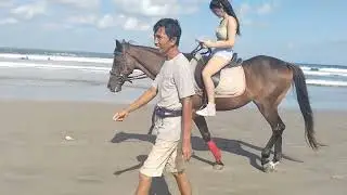 sunrise riding with wonderful girls from Australia at mesari stables in bali at seminyak beach