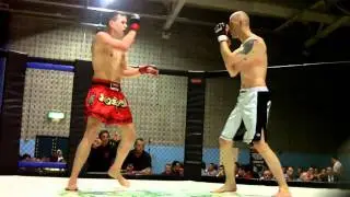 Josh Bakhbakhi v Marek Tuszynski - Merthyr Mayhem 4