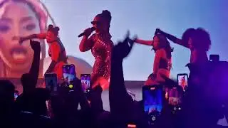 Chl&ouml;e - In Pieces Tour London (Intro & Have Mercy)