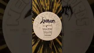 Venom - Welcome To Hell Limited Edition 40th Anniversary Close Up (2019) (12