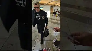 Dolph Lundgren Signing Ivan Drago Autographs #dolphlundgren