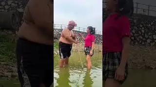 BABY Comedy : Catch fish with baby 🤣