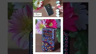 Decorating a phone cover using just 6 colours | Manya's Art Space
