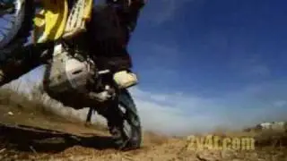 Yamaha YZ 250, Suzuki RMZE 250, KTM 250 EXC y una crono...
