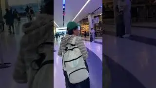 United Air Lines LAX Terminal 7  Departures