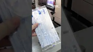 Automatic disposal mask pillow bag flow packaging machine
