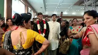 Surprising Sangeet Dance performance||Bride's Side for the Groom|| Damad Ji Angna me Padhare😍