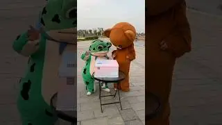 Pippi bear mischievous behaviour| Pippi bear funny video|pipi bear trolls #funny #shorts #funnybear