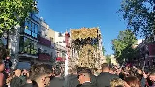 Detrás del paso de la Esperanza de Triana 2023.