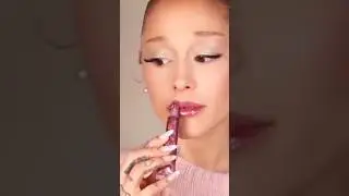 Ariana Grande reviewing her r.e.m. beauty Poppy Plumping Lip Gloss is literally my favorite thing
