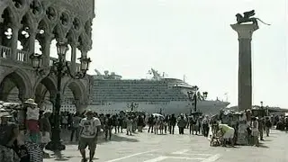 Venezia: Stop a Grandi Navi a San Marco
