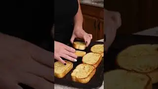 Чесночный хлеб с начинкой из шпината и томатным супом | Простой постный ужин из 5 ингредиентов
