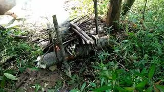 Cook Egg Noodles, Campfire, Bushcraft Camps, Bushcraft Cooking, Bushcraft Skills, Solo BushcraftASMR