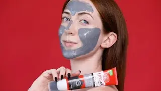 How To Apply the Yes To Tomatoes Detoxifying Charcoal Peel-Off Mask