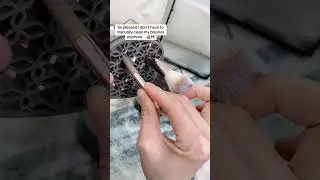 No more manual brush cleaning! #afeliasbrushes #makeuphacks