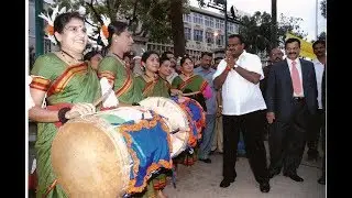Dollu Kunitha | SILK MELA | PALACE GROUND | Sujatha Murthy | Karnataka Folk Dance | India Folklore