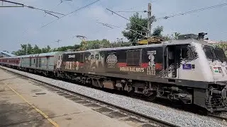 22305|Smvt Bengaluru Jasidih|Superfast Express|Vikram Livery|Blasting through Hoodi at MPS honking