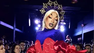 Roxxy Romanova - STRIKE A POSE Capital City