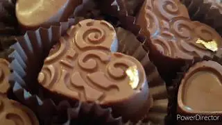 صينية العيد للشكولاطة الراقية بأنواعها عيدكم مبارك وتقبل الله منا ومنكم