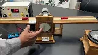 Come utilizzare EM di Thomson con barra magnetica con supporto CRT, bussola, barra magnetica, ali...
