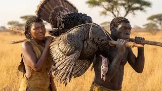 2.7 Millions years ago: Is the turkey save her life ? #fyp #viral#stories #prehistorical #Animation 