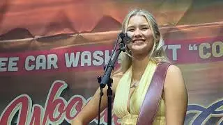 Rising Country Star Elizabeth Nichols sings her smash hit 
